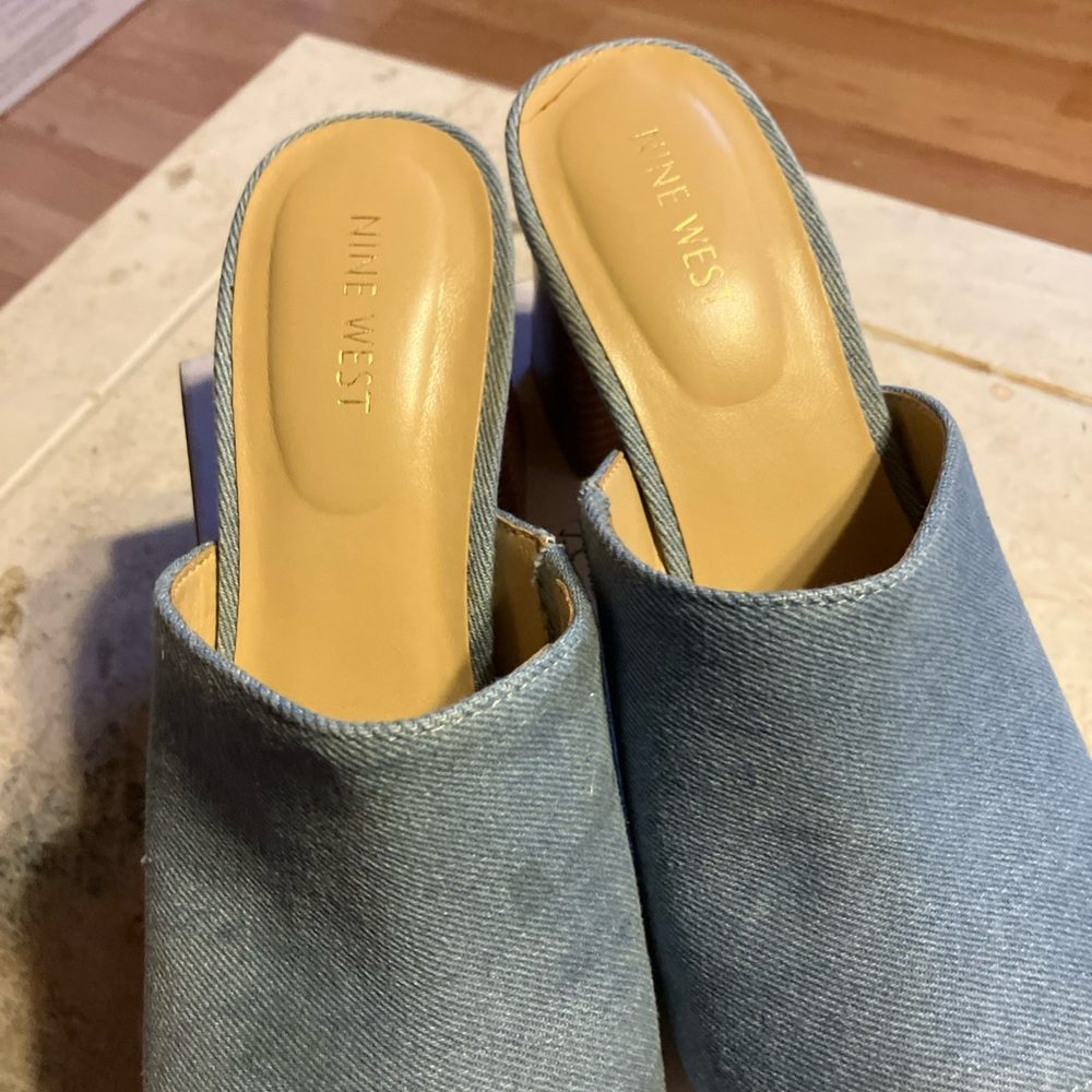 Nine West. 10m
